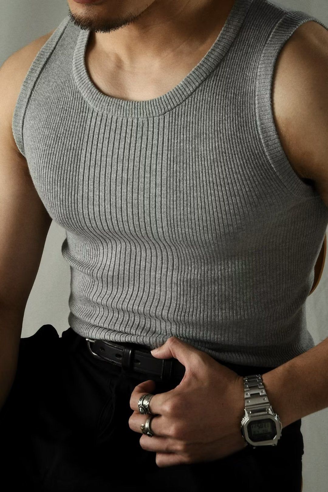 Solid color knitted vest-D603