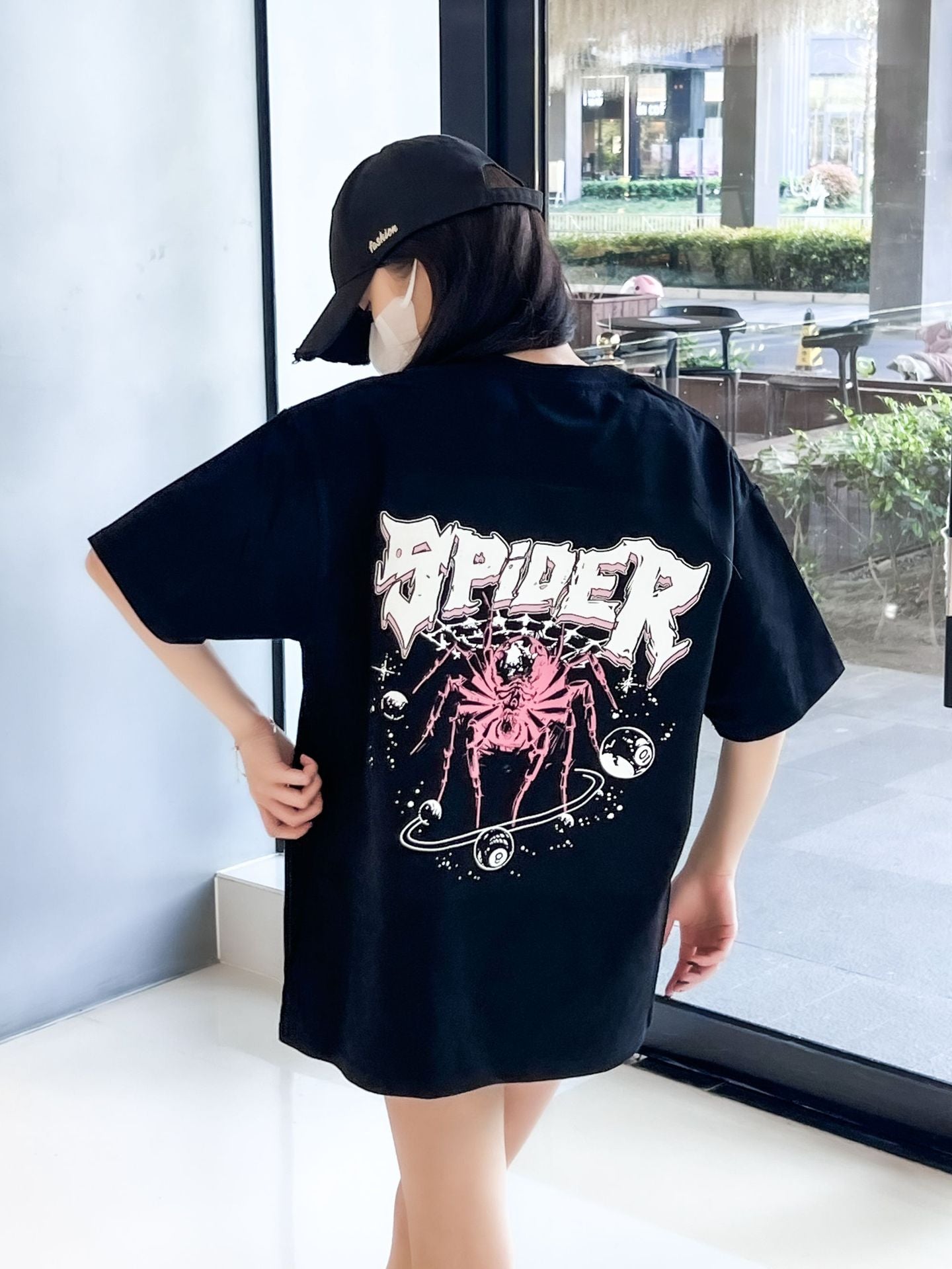 Black spider web print TEE-D385