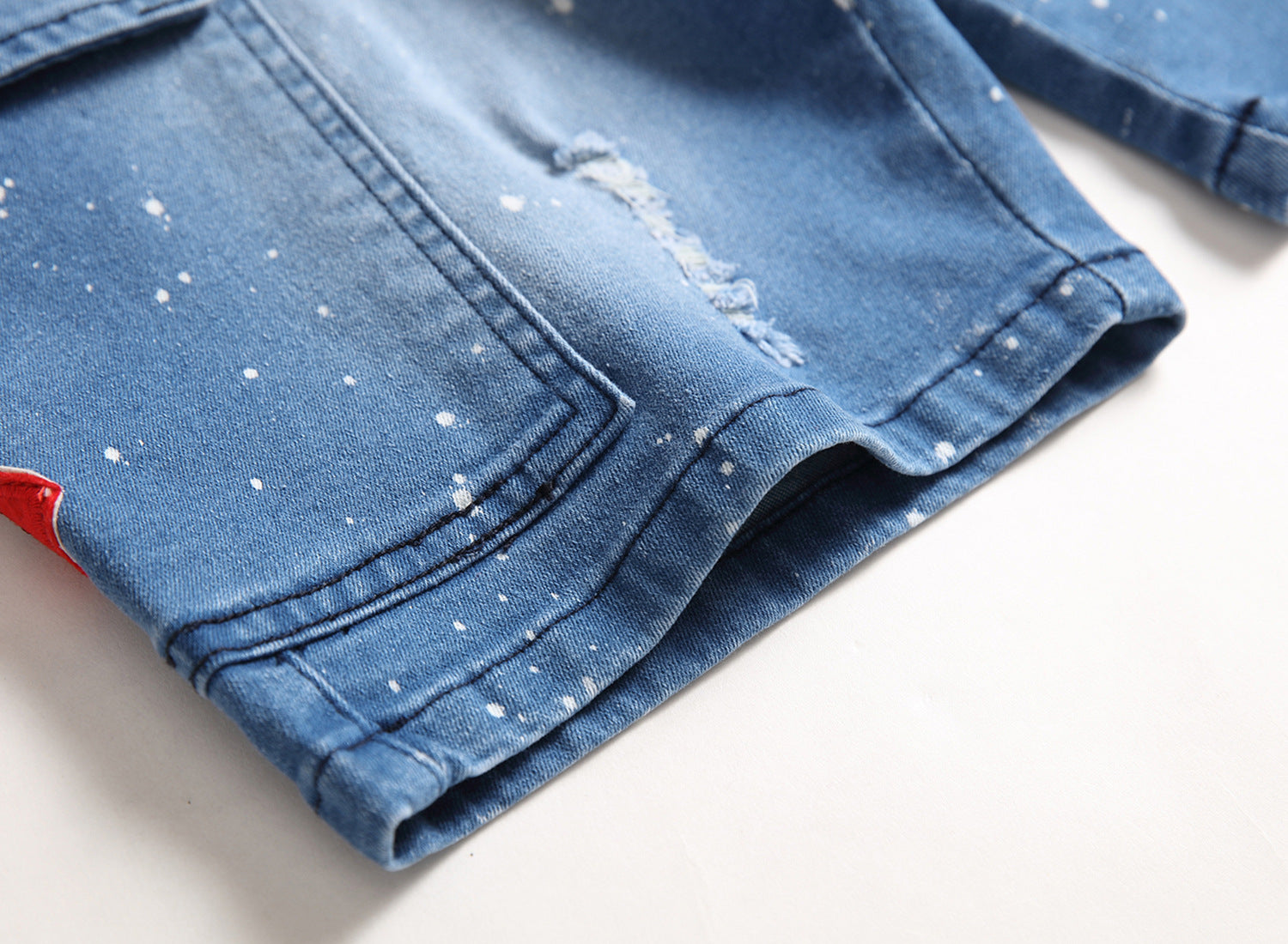 Ripped denim shorts-D139